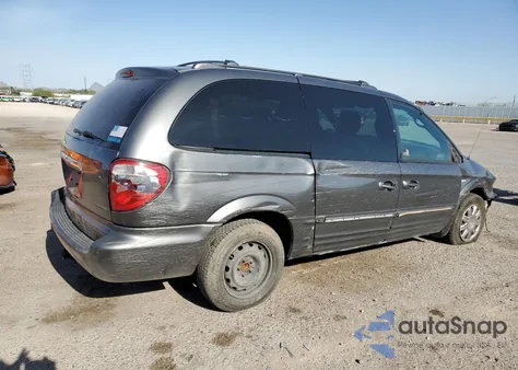 2004 Chrysler Town & Country Touring z USA, uszkodzony, nr VIN 2C4GP54LX4R552709